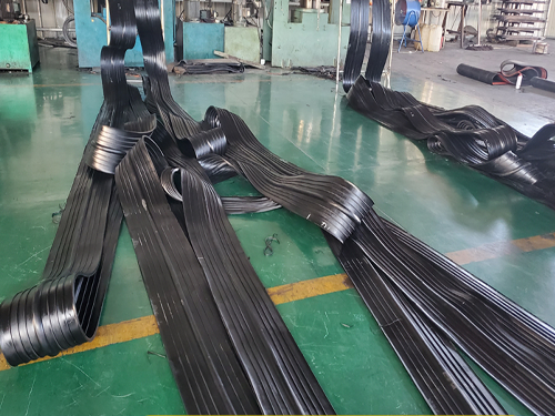 变形缝中埋式橡胶止水带300*6mm